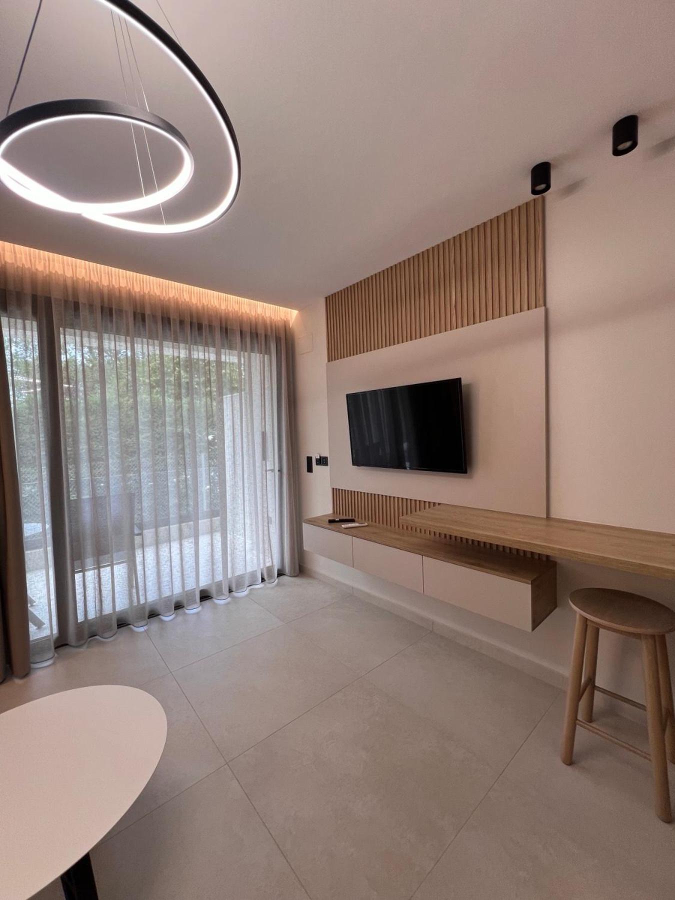 Sealuxe Living Aparthotel Nea Iraklitsa Exterior photo