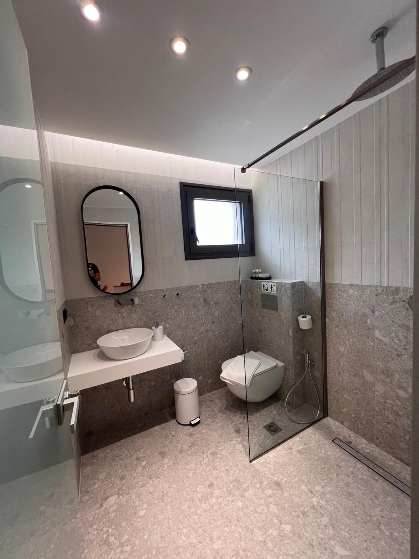 Sealuxe Living Aparthotel Nea Iraklitsa Exterior photo